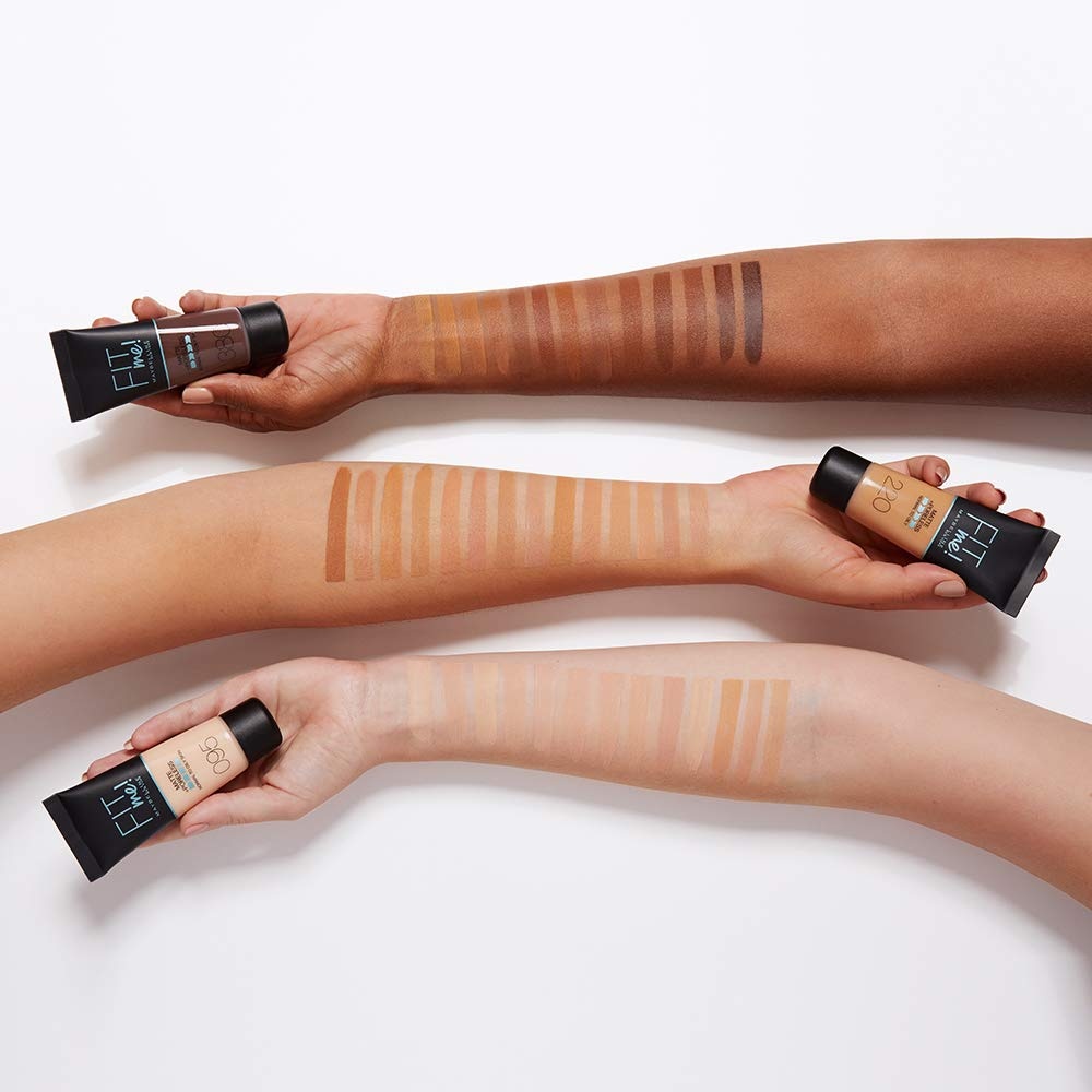 image:imageMaybelline New York Fit me Matte amp Poreless Makeup Nr 335 Classic Tan 30 ml110