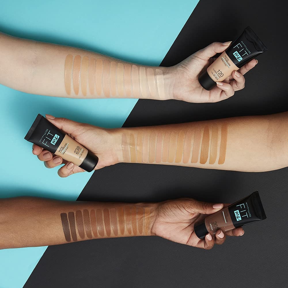 image:imageMaybelline New York Fit me Matte amp Poreless Makeup Nr 335 Classic Tan 30 ml245 classic beige